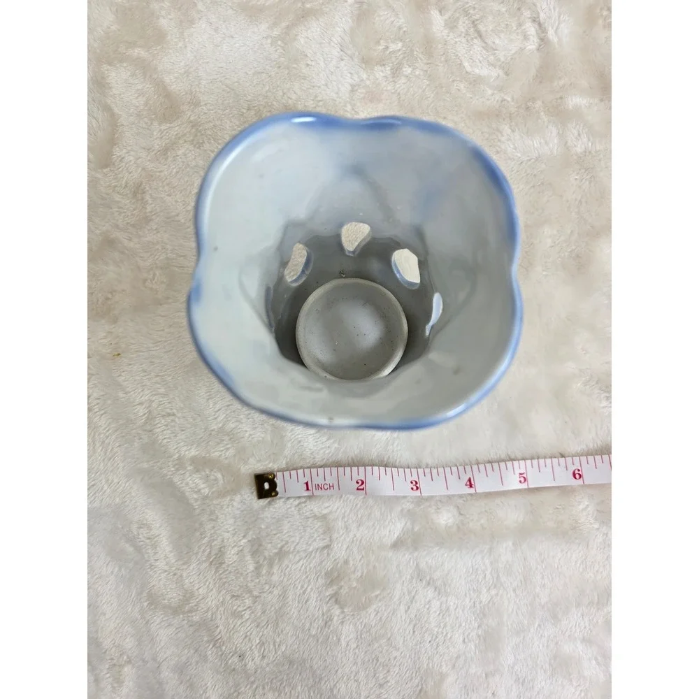 Vintage‎ Ceramic Votive Candle Holder. 1981 Tulip Design